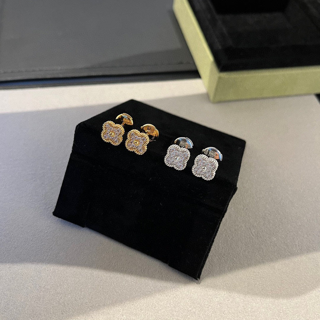 ¡®Star¡¯CLOVER MINI DIAMOND STUD EARRINGS