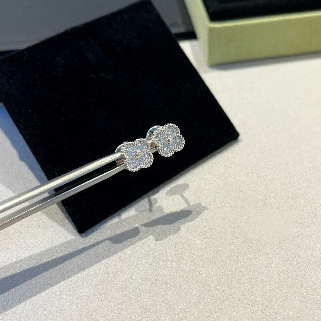 ¡®Star¡¯CLOVER MINI DIAMOND STUD EARRINGS